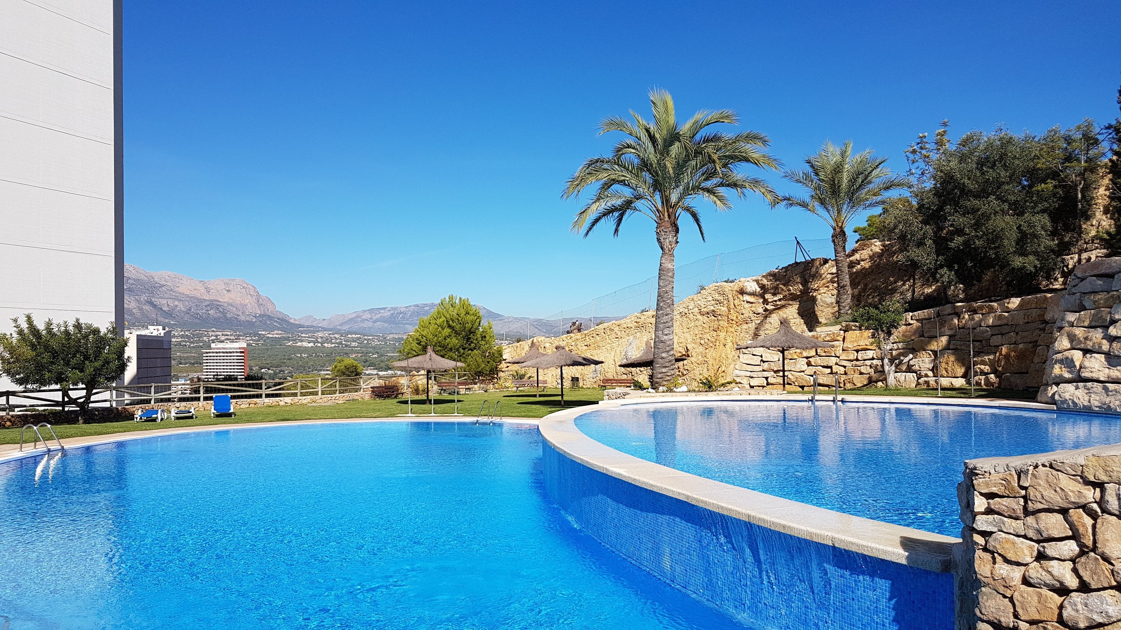 3 outdoor pools