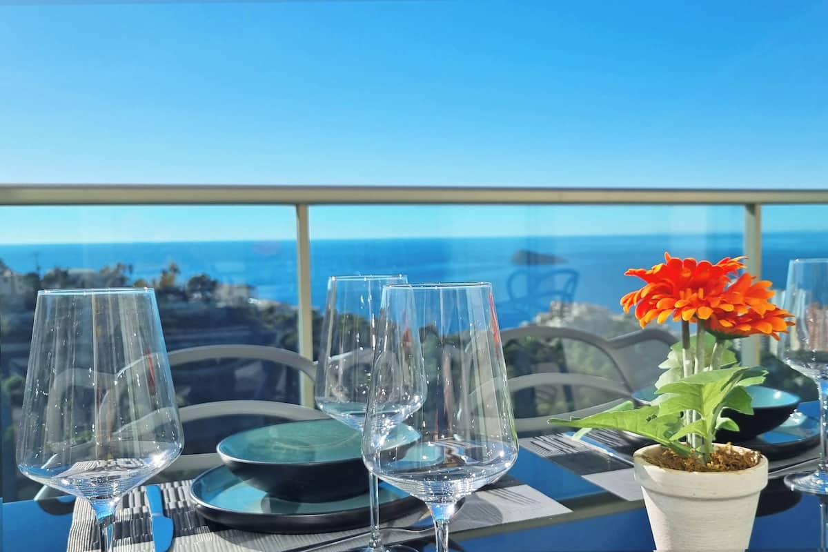 Grand-Apartment, 3 Schlafzimmer, Meerblick | Terrasse/Patio