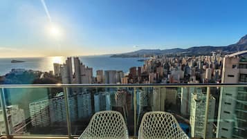 Signature appartement, uitzicht op zee | Terras