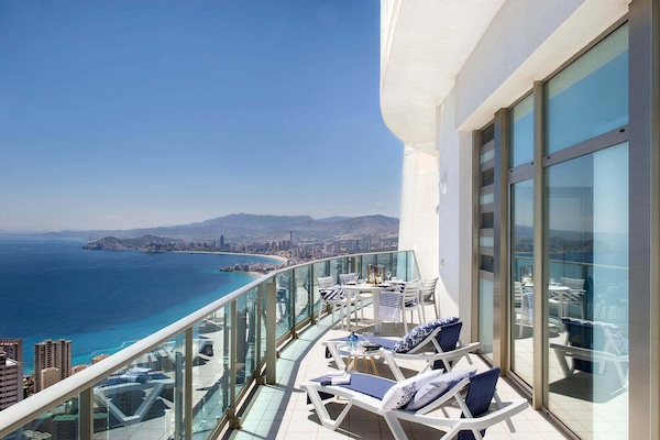 Apartamento grand, vista para o mar | Terraço/pátio