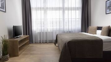 Schreibtisch, schallisolierte Zimmer, kostenloses WLAN, Bettwäsche