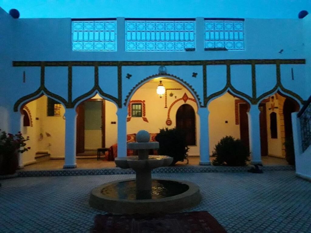 المنشأة من الخارج