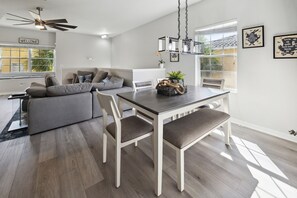 Stadtwohnung, 1 Schlafzimmer | Wohnbereich