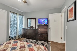 Condo, 4 Bedrooms | Interior