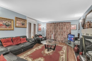 Condo, 4 Bedrooms | Living area - Centrally Located 4br Stonecrest Condo 4 Bedroom Condo by RedAwning (Lithonia)