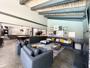 Living area - Chamonix #64 3 Bedroom Condo by RedAwning (Mammoth Lakes)