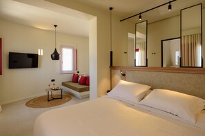 Superb Suite with Private Pool - Hot Tub and Sea View | 1 Schlafzimmer, hochwertige Bettwaren, Minibar, Zimmersafe