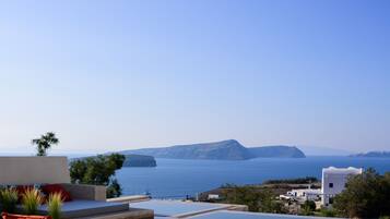 Senior Suite with Private Pool - Hot Tub and Sea View