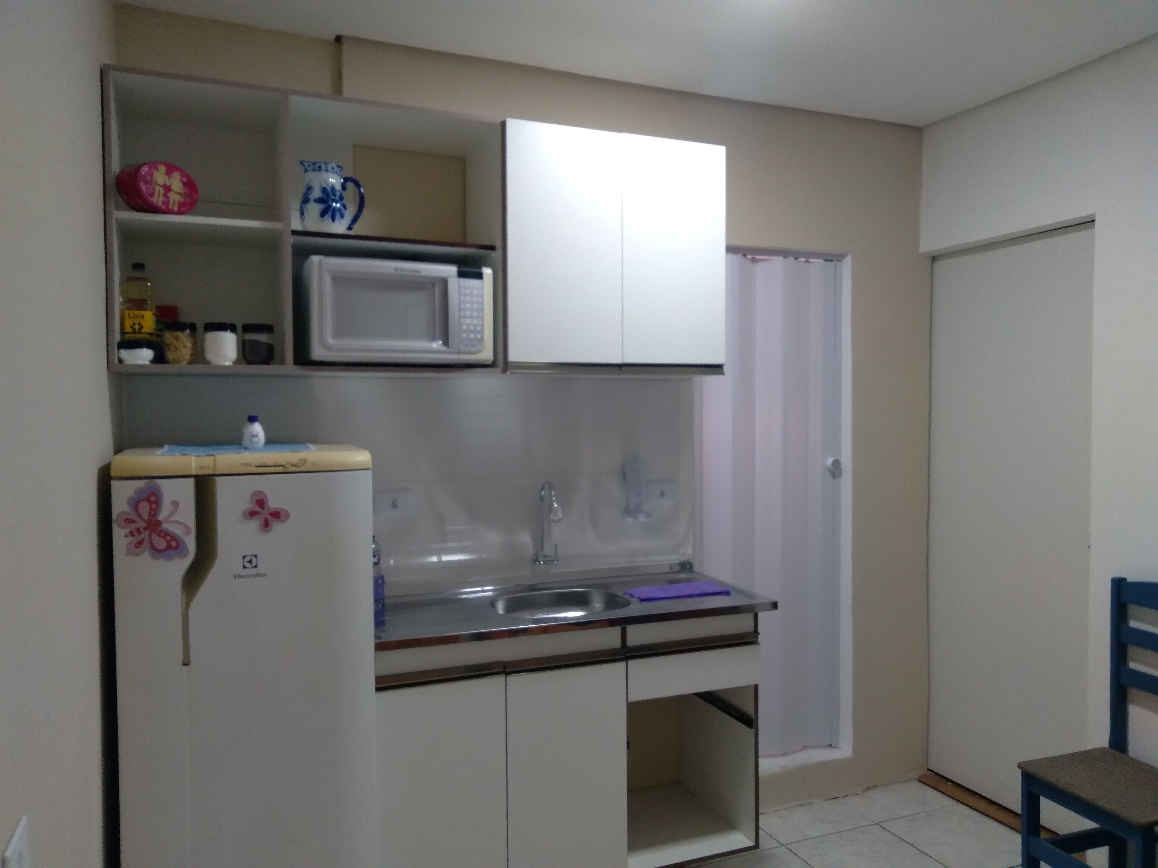 Apartment | Private kitchen | Fridge, microwave, oven, blender