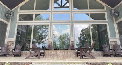 Cypress Cove Pointe *Waterfront with Dock*