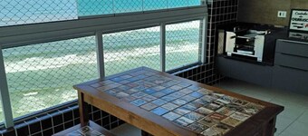 Apartamento pé na Areia em Mongaguá