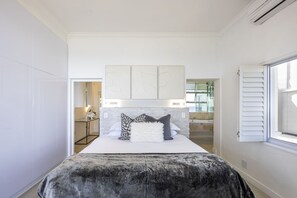 3 soverom, strykejern/-brett, wi-fi og sengetøy