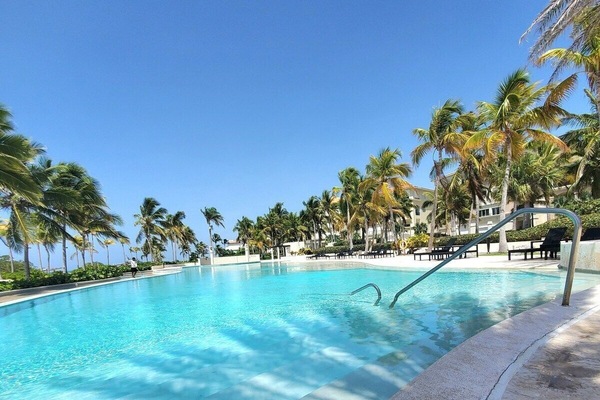Apartment | Pool | 2 outdoor pools