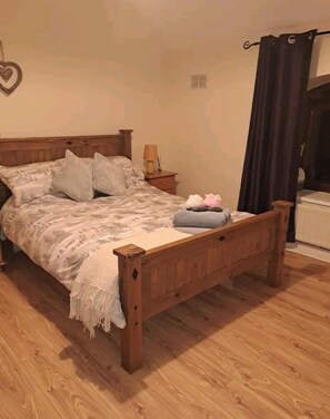 Apartment - Stunning 2-bed Apartment in Carlow Town (Carlow)