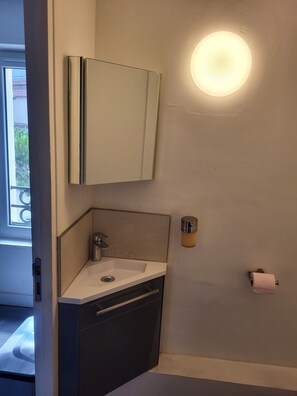 Dusche, Handtücher, Seife, Shampoo