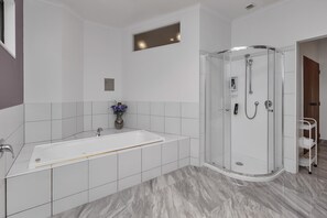 Badekar, hårtørrer