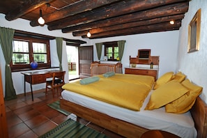 1 chambre, fer et planche Ă repasser, Wi-Fi, draps fournis
