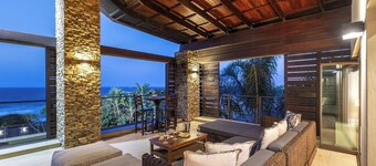 Dolphin Coast YOLO Spaces - Ballito Beach House Villa