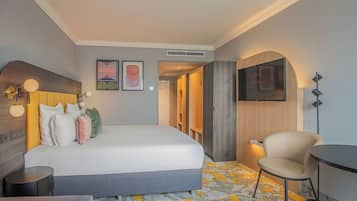 Premium Double Room | Minibar, in-room safe, free WiFi, bed sheets