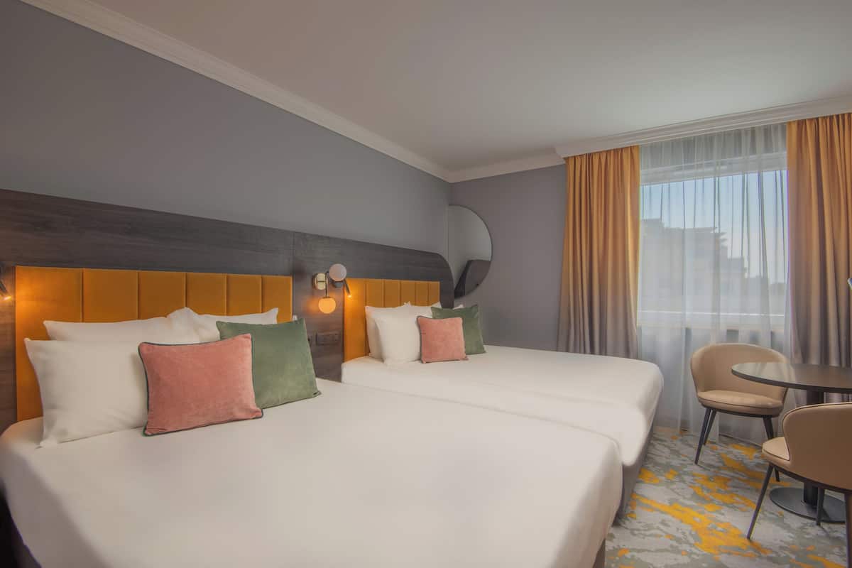 1 bedroom, minibar, in-room safe, desk
