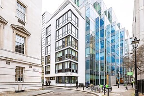 บริเวณภายนอก