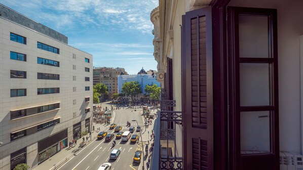 Interior - BeBarceloner Pelayo Apartments with Terrace - 2 bedrooms, 2 bathrooms (Barcelona)