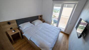 Superior Apartment | 1 bilik tidur, seterika/papan seterika, Wi-fi percuma