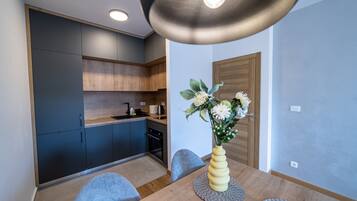 Appartement Supérieur | Cuisine privée | Réfrigérateur, four, lave-vaisselle