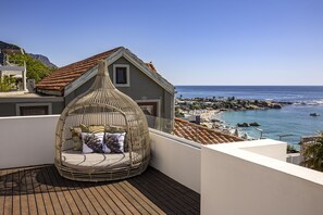 Terrace/patio - Clifton YOLO Spaces : Clifton Boutique Apartment A (Cape Town)