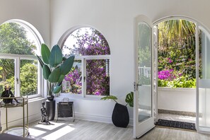 Interior - Clifton YOLO Spaces : Clifton Boutique Apartment A (Cape Town)