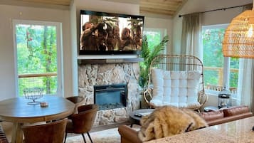 Smart TV, video games