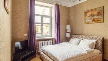 Apartment | 1 bedroom, desk, iron/ironing board, free WiFi