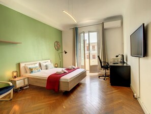 2 slaapkamers, een strijkplank/strijkijzer, wifi