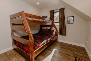 3 bedrooms, WiFi, bed sheets