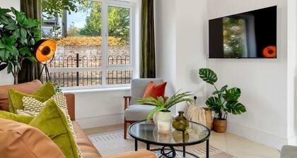 Canalside House Summa