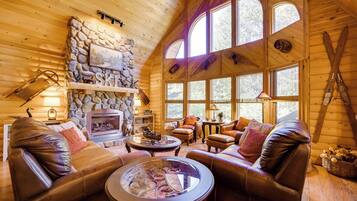 House (3 Bedrooms) | Front of property