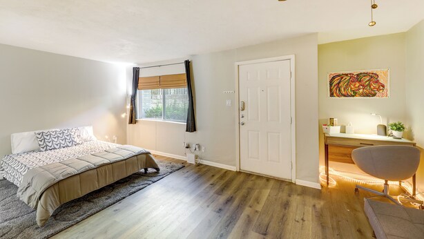 Apartment (0 Bedroom) | Interior - 3 Mi to Dtwn Austin: Pet-friendly Condo w/ Pool (Austin)