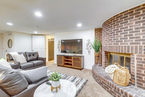 9 Mi to Dtwn Denver: Aurora Vacation Rental
