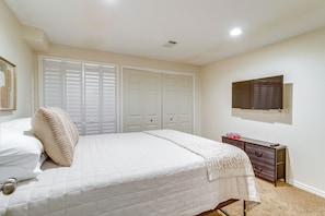 Apartment (1 Bedroom) | Interior - 9 Mi to Dtwn Denver: Aurora Vacation Rental (Aurora)