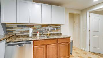 Apartment (1 Bedroom) | Interior