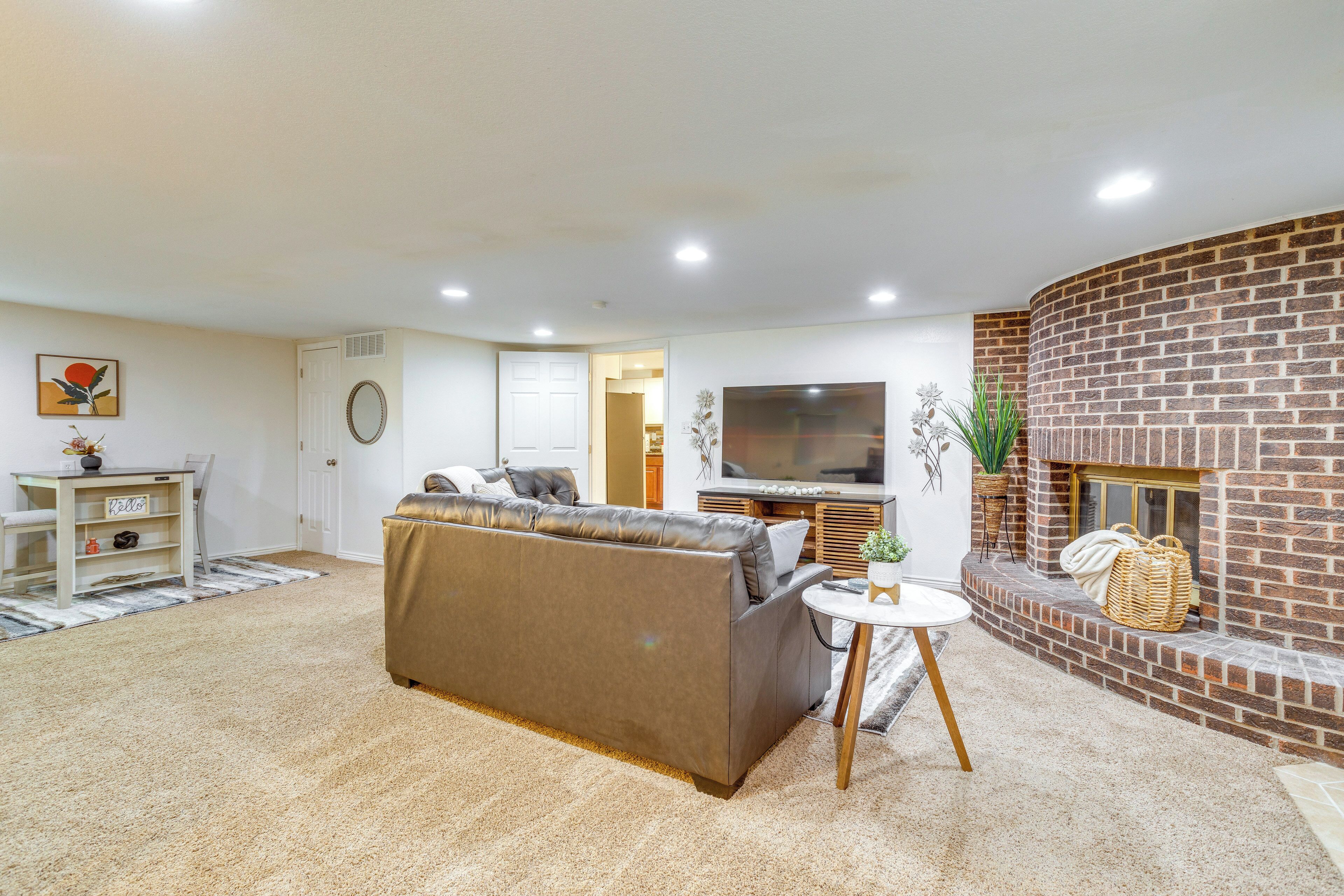 Apartment (1 Bedroom) | Interior