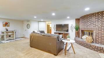 Apartment (1 Bedroom) | Interior