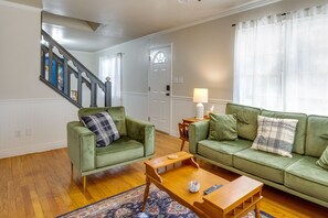 Living area - Pet-friendly Oklahoma City Home w/ Patio! (Oklahoma City)