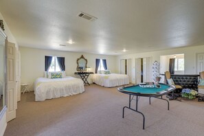 House (4 Bedrooms) | Interior - Retreat w/ Pond Access & Views in Temple (Temple)