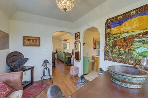 House (4 Bedrooms) | Interior - Retreat w/ Pond Access & Views in Temple (Temple)