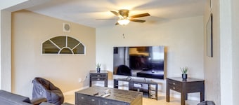 Sebring Vacation Rental w/ Community Gas Grill!