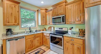 Bright Bryson City Cabin w/ Fire Pit & Hot Tubs!