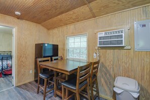 House (1 Bedroom) | Interior