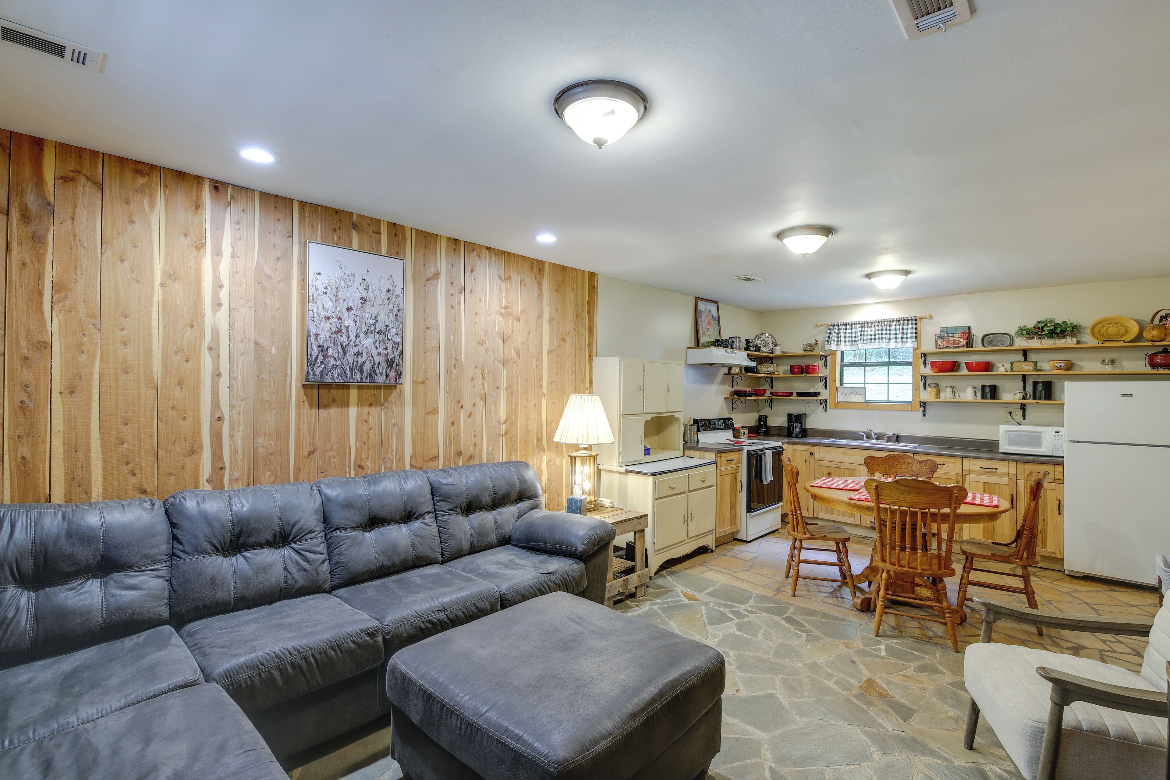 House (1 Bedroom) | Interior