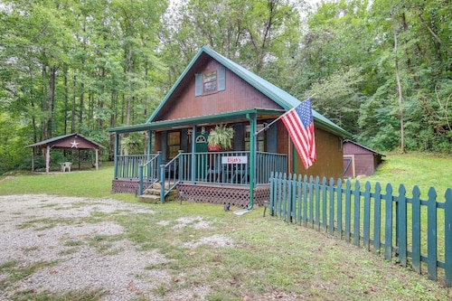 Riverfront Briceville Cabin w/ Patio & Fire Pit!